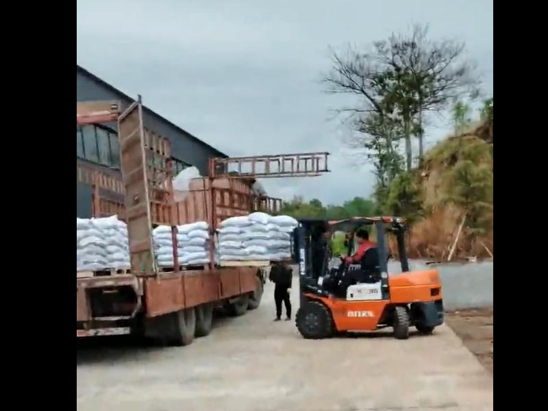 活性炭装车发货